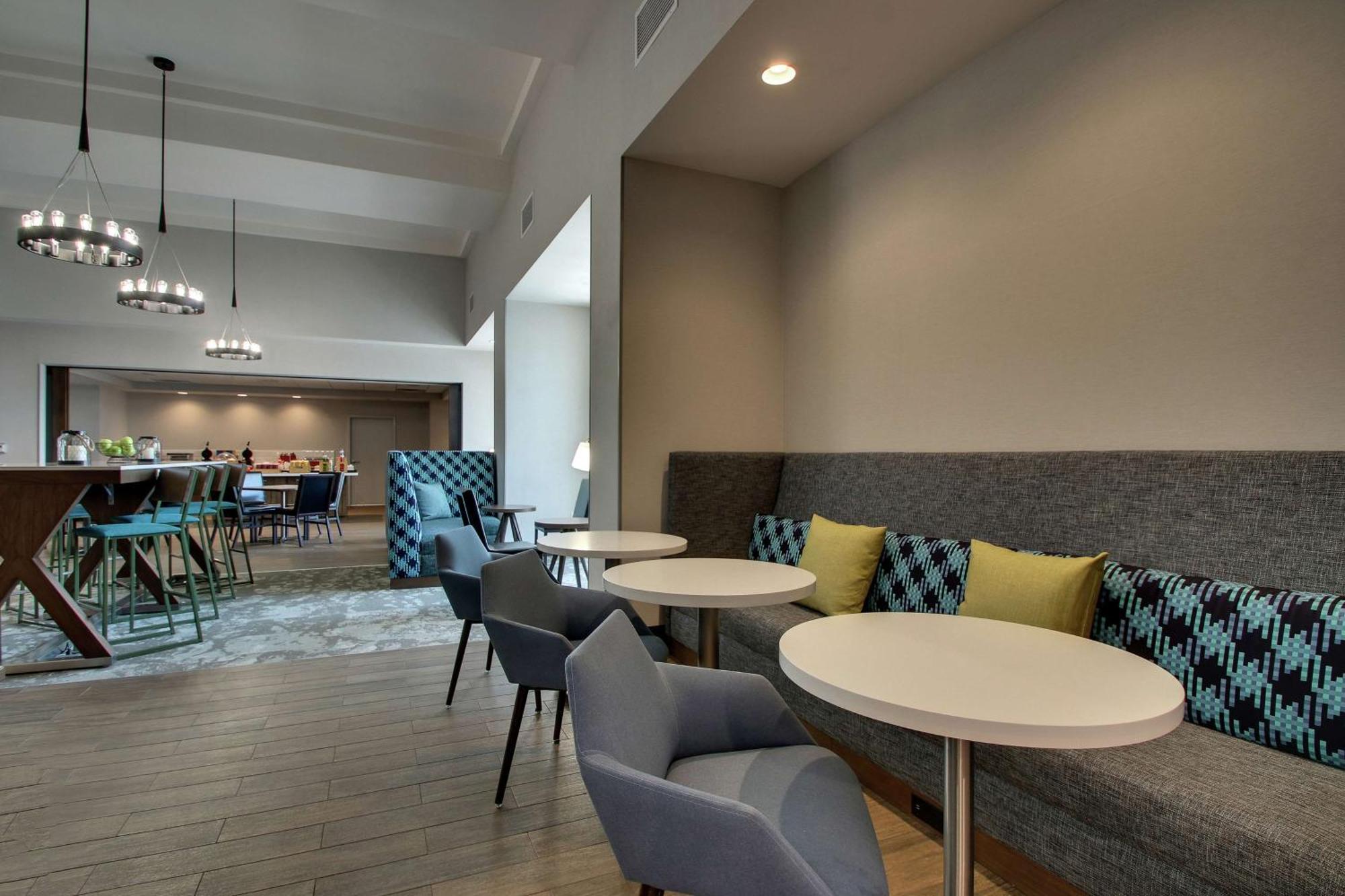 Hampton Inn & Suites By Hilton Southport Exterior photo